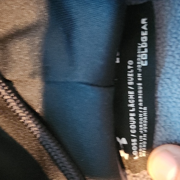 UnderArmour Hoddie - Picture 4 of 4